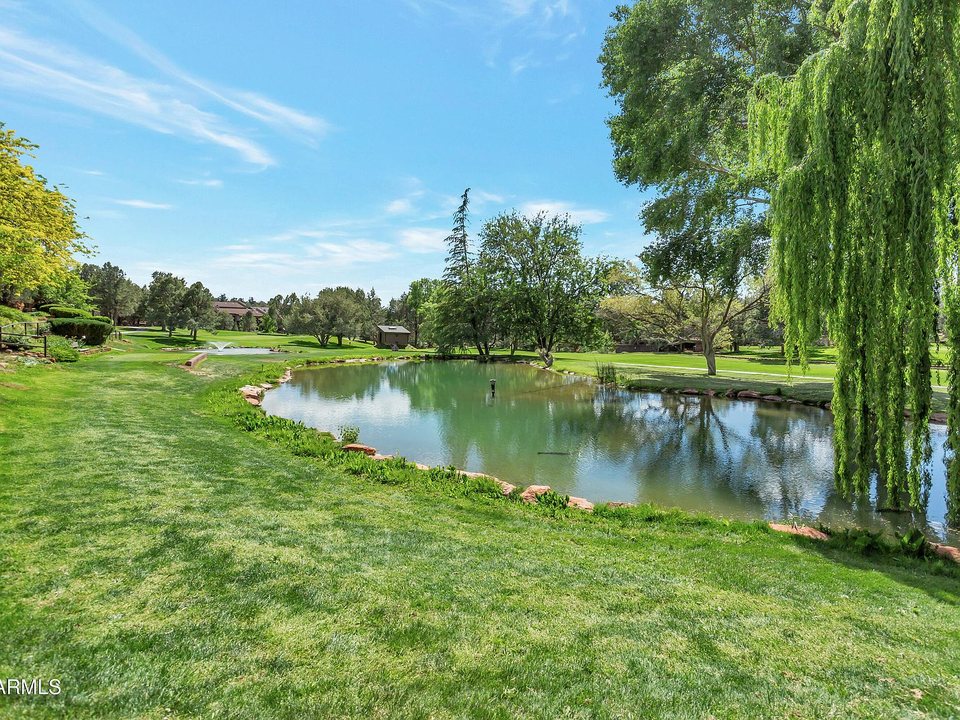 The community golf course