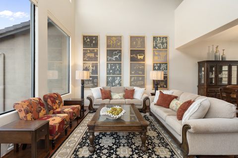 A comfortable great room for gathering