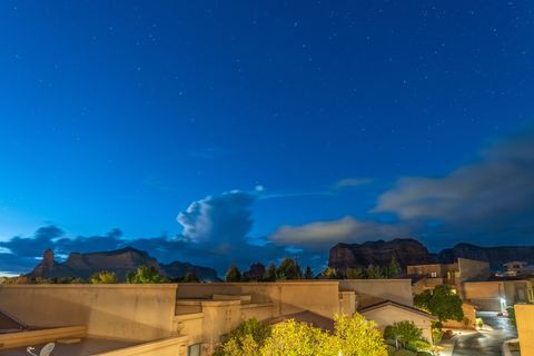 Nightfall over the red rocks